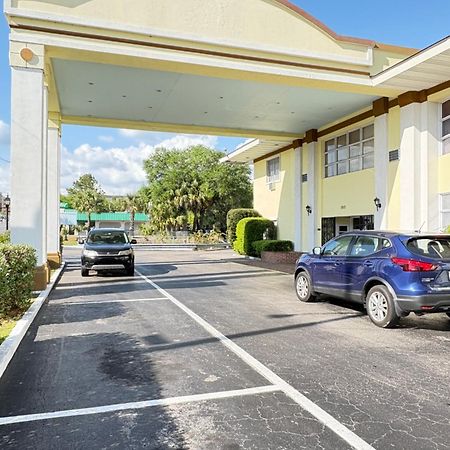 University Inn Gainesville Eksteriør billede