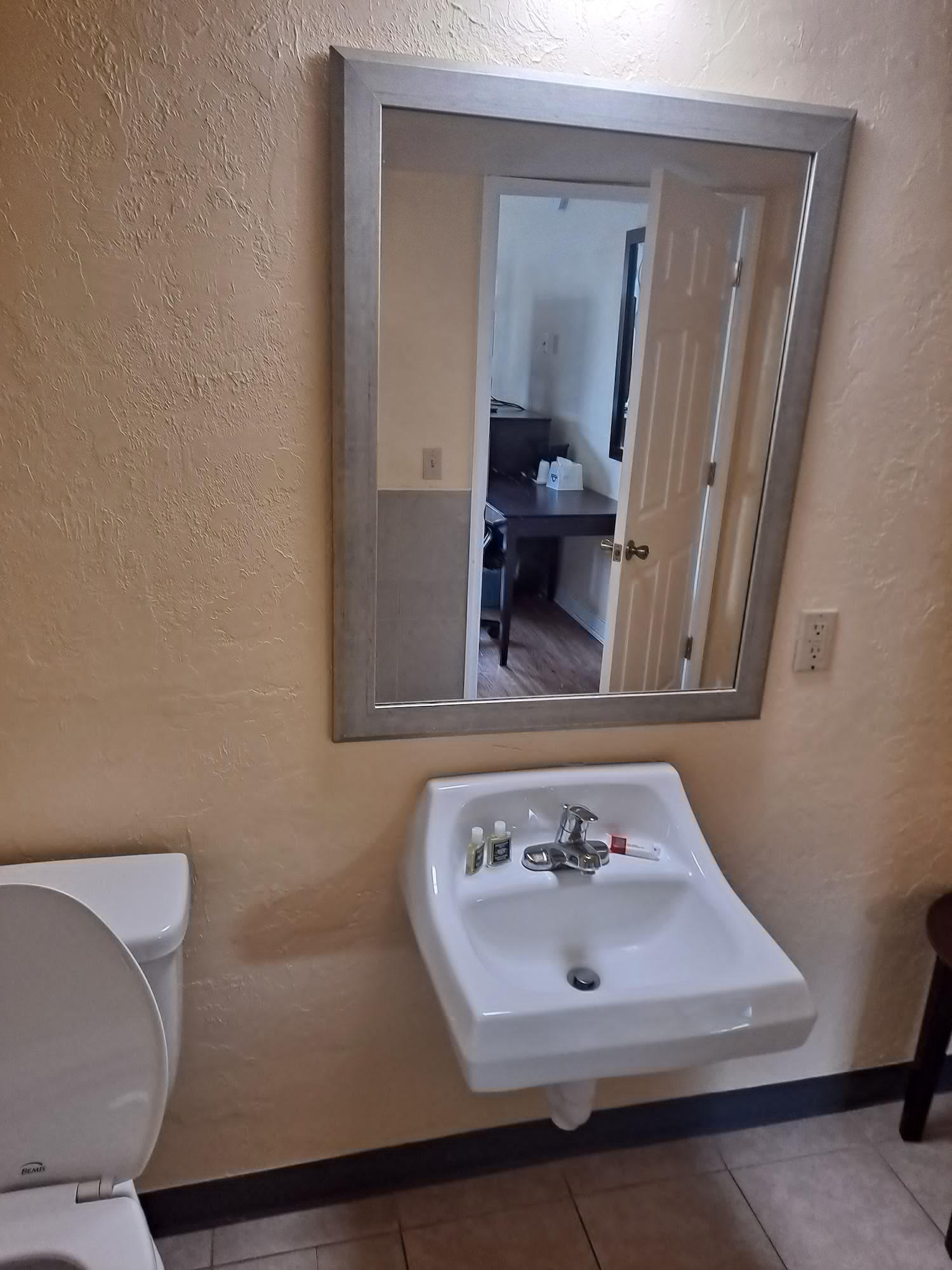 University Inn Gainesville Eksteriør billede