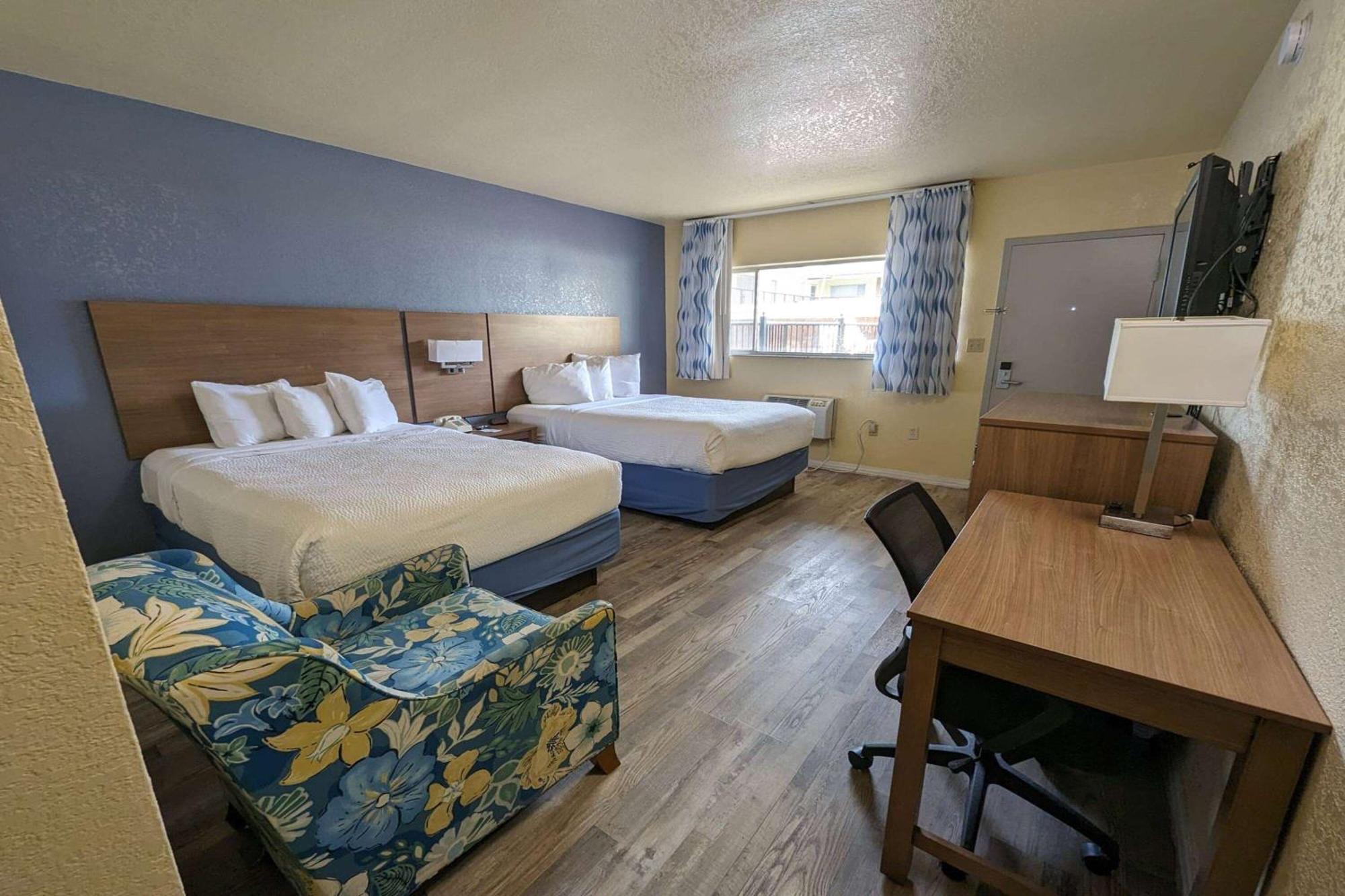 University Inn Gainesville Eksteriør billede